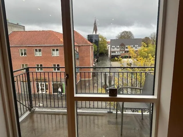 37-2-4 Daemningen Appartement *